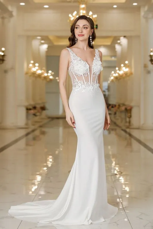 Chic V-Neck Mermaid Wedding Dress White Lace Appliques Bridal Gown with Pearls