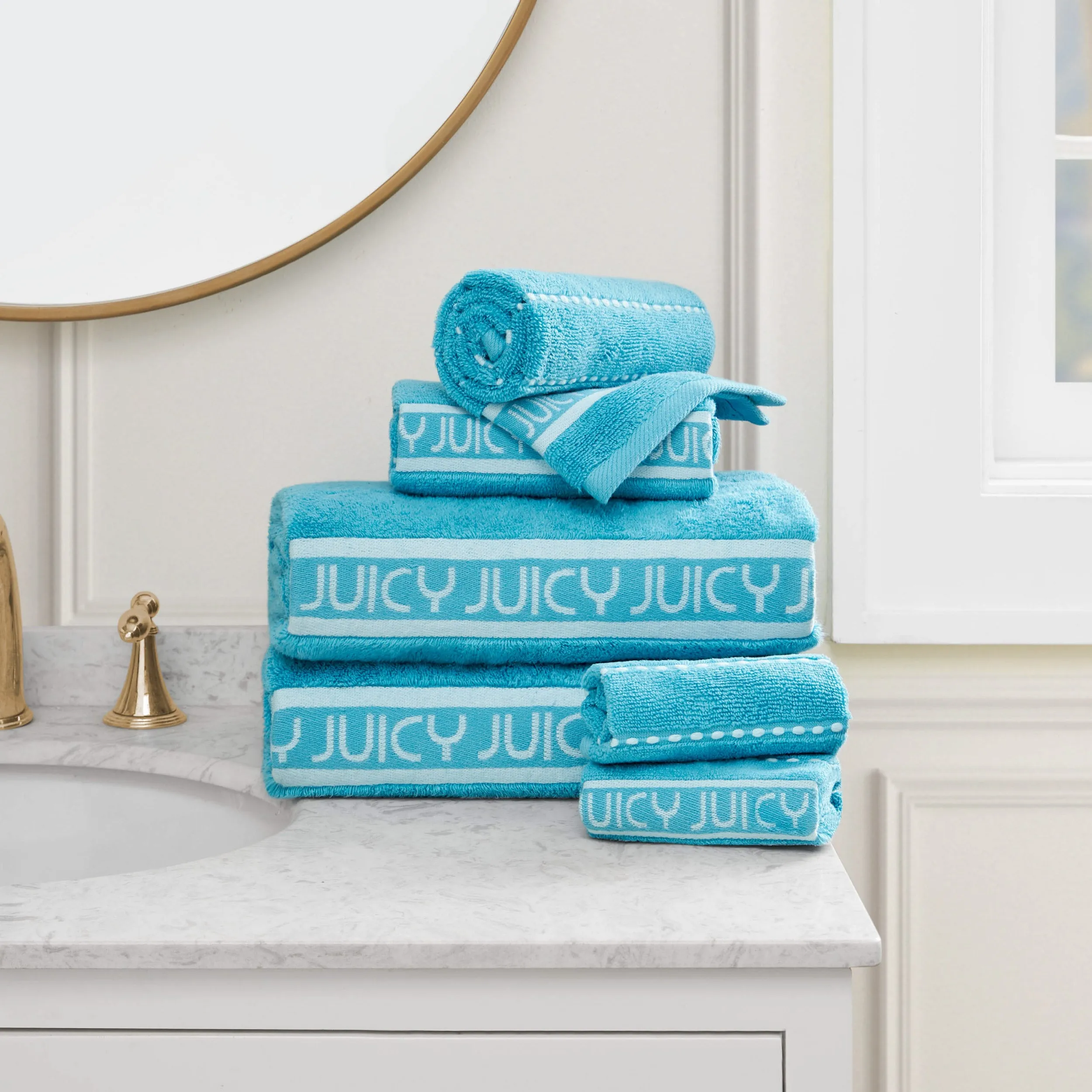 Plush Stripe Bath Towel Set