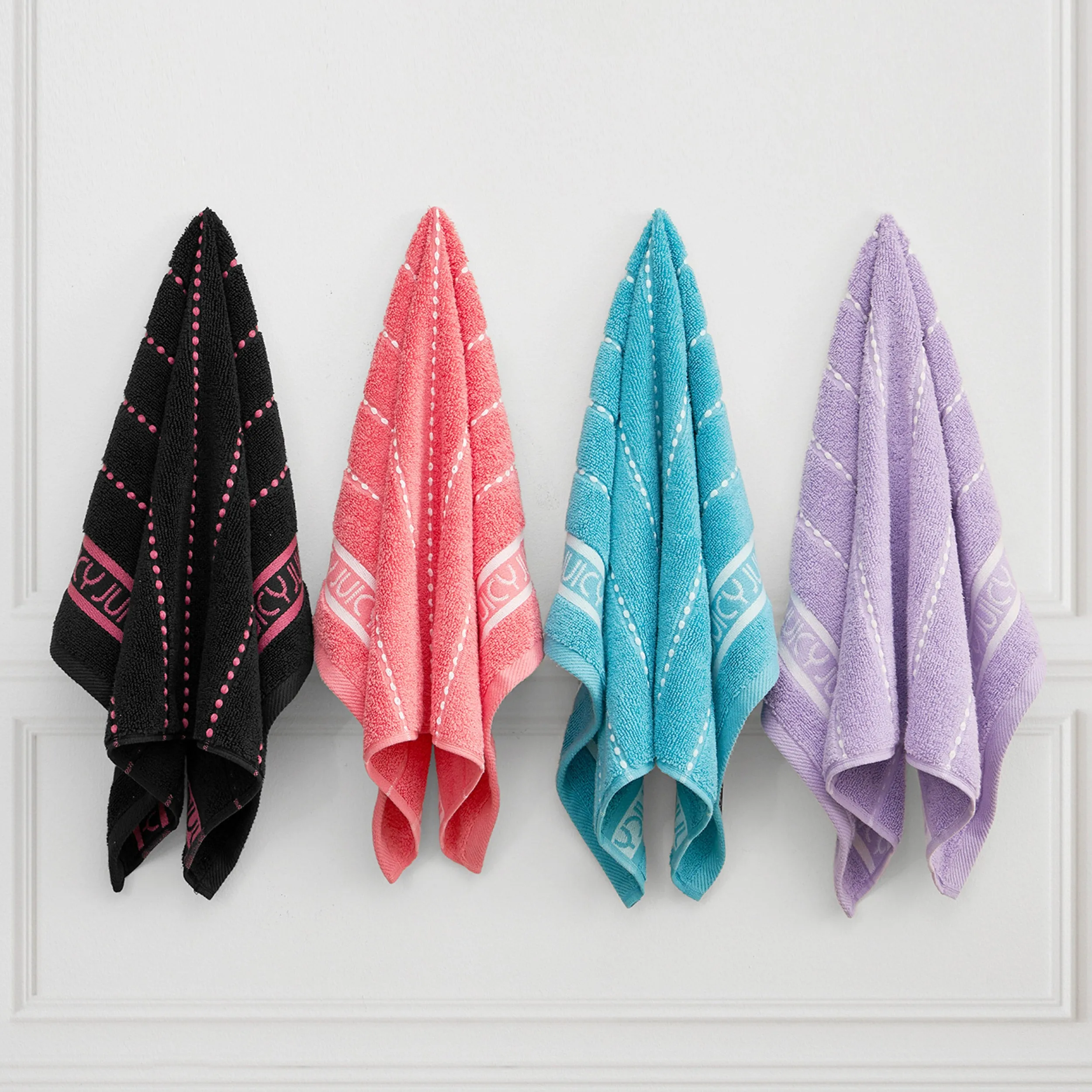 Plush Stripe Bath Towel Set