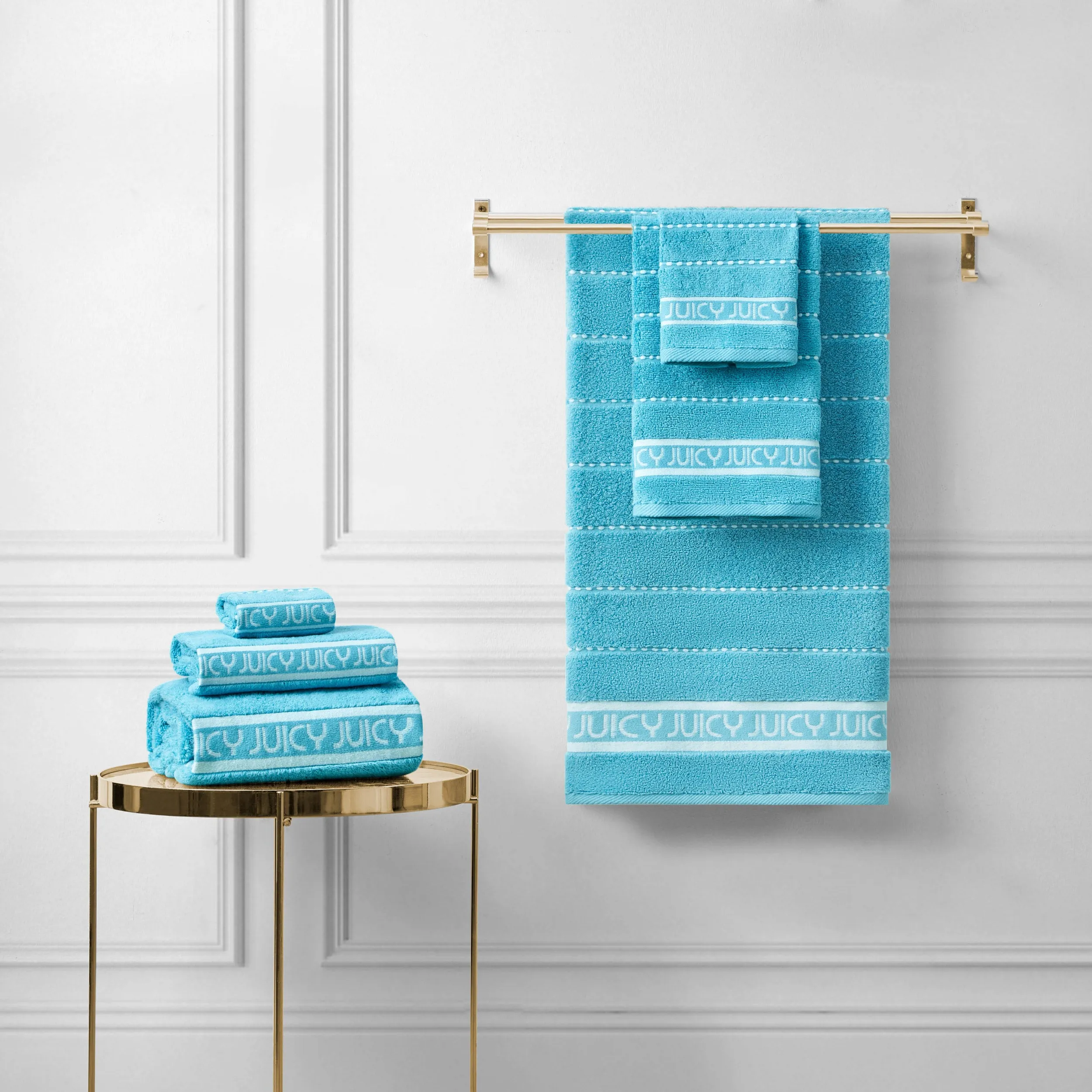 Plush Stripe Bath Towel Set